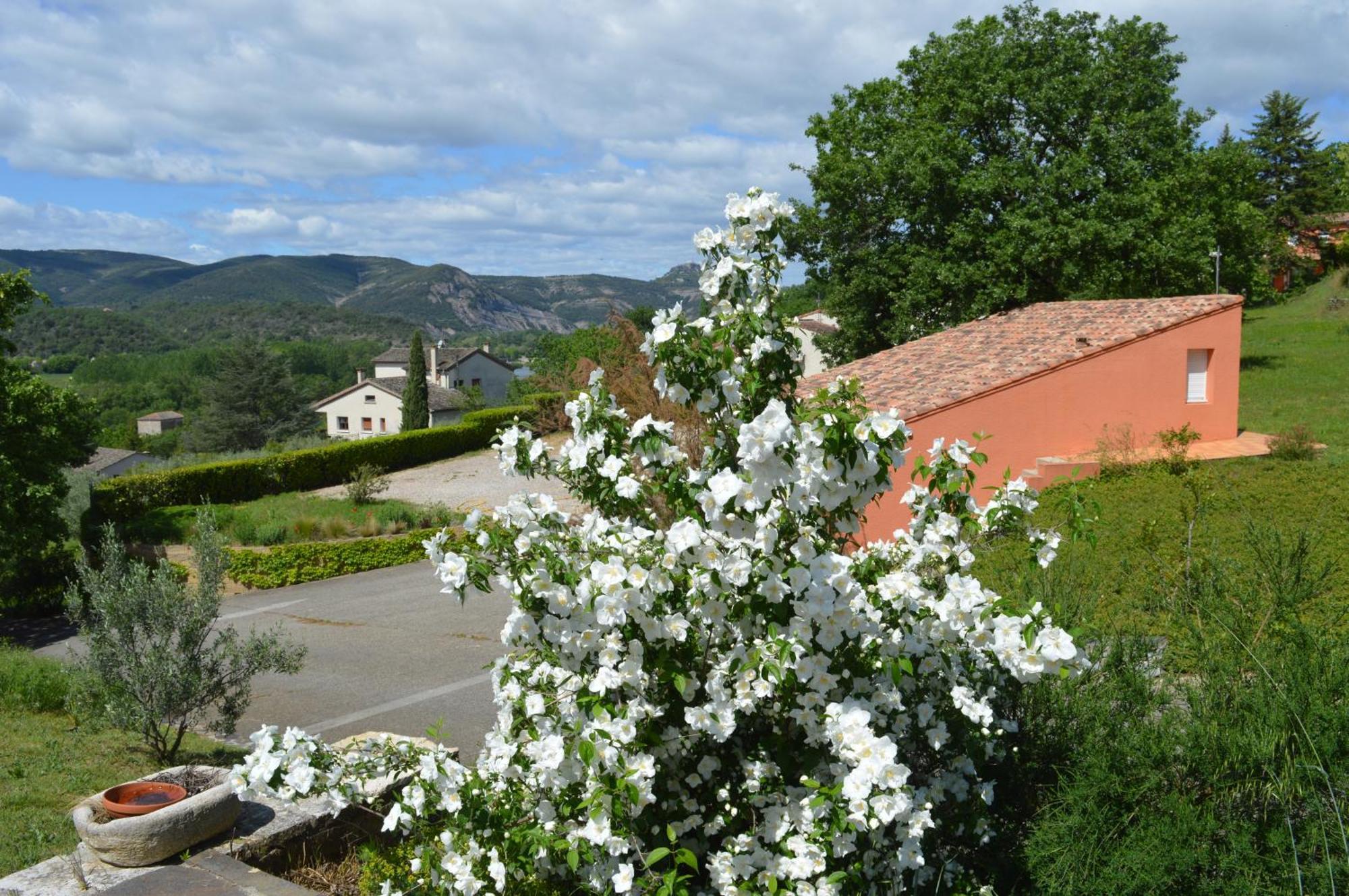 Le Moulin Vila Vallon-Pont-dʼArc Exterior foto