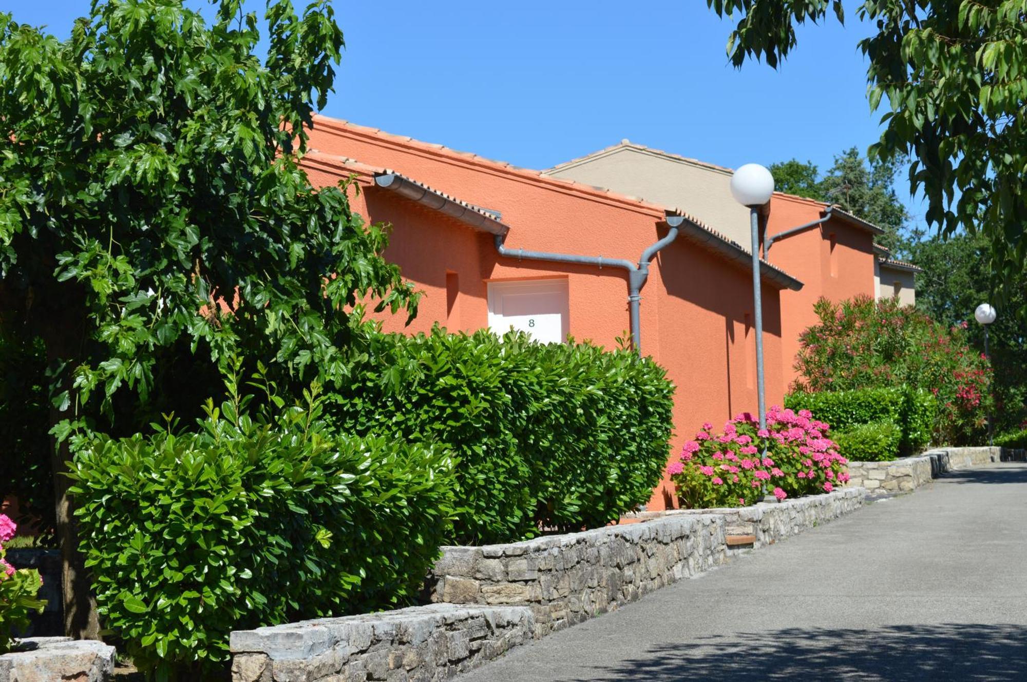 Le Moulin Vila Vallon-Pont-dʼArc Exterior foto