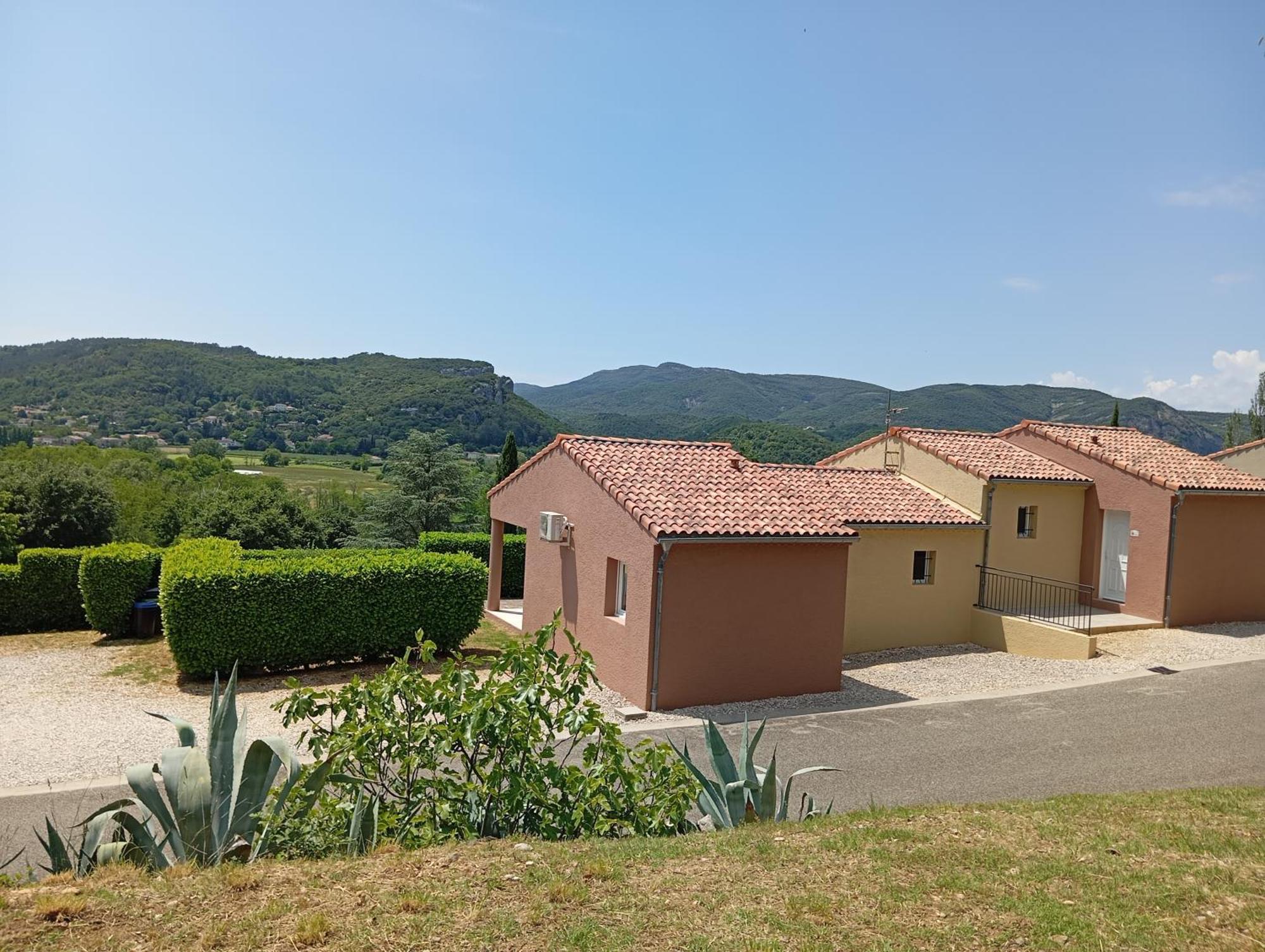 Le Moulin Vila Vallon-Pont-dʼArc Exterior foto