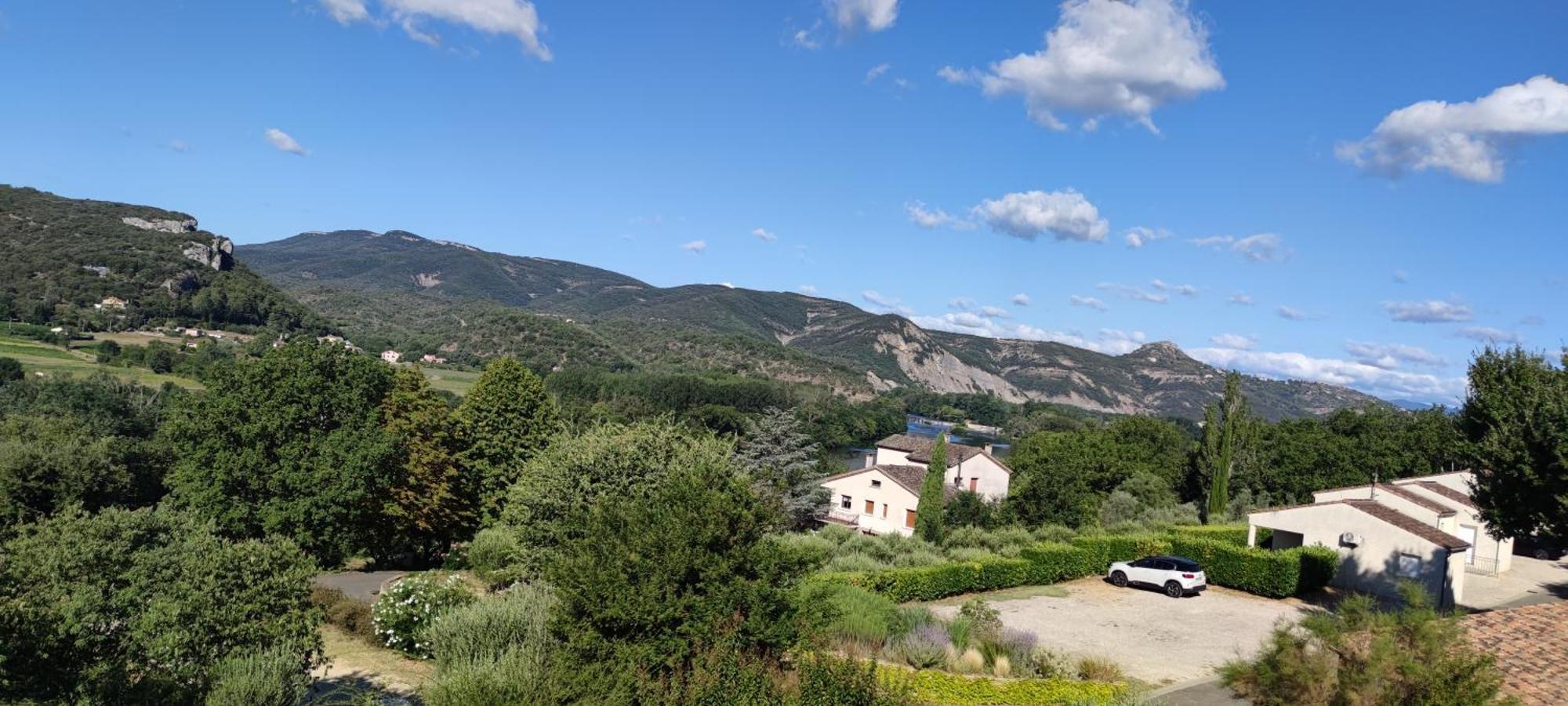 Le Moulin Vila Vallon-Pont-dʼArc Exterior foto